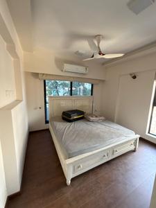 Bedroom Image of 1000 Sq.ft 2.5 BHK Apartment / Flat for rent in Bandra West Mumbai for Rs. 150000