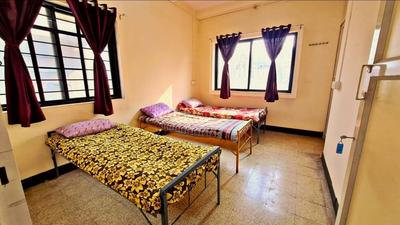 Bedroom Image of Luxury PATWARDHAN CO-LIVING  in Gole Colony, Nashik