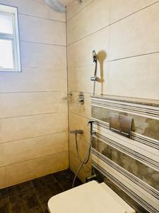 Bathroom Image of 1180 Sq.ft 2 BHK Apartment / Flat for sale in ABAD Ikebana, Kadavanthra Kochi for Rs. 10500000