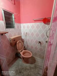 Bathroom Image of 950 Sq.ft 3 BHK Apartment / Flat for sale in Netaji Nagar Kolkata for Rs. 4500000