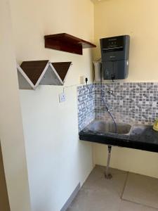 Kitchen Image of 450 Sq.ft 1 BHK Apartment / Flat for rent in Sagar Lifestyle Towers, Salaiya Bhopal for Rs. 15000