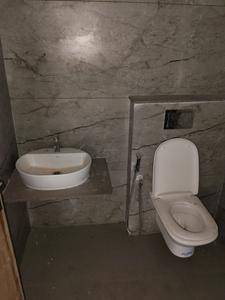 Common Bathroom Image of 2750 Sq.ft 3 BHK Apartment / Flat for rent in Maruti Siddhivinayak Signature, Koteshwar Ahmedabad for Rs. 28000