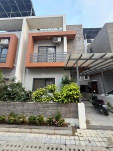 Image of 2400 Sq.ft 4 BHK Villa for rent in Bhayli, Vadodara for Rs. 65000