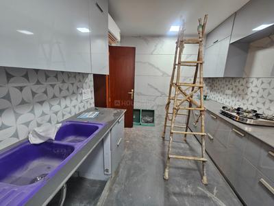 Kitchen Image of 4500 Sq.ft 3.5 BHK Builder Floor for rent in Gulmohar Park New Delhi for Rs. 260000