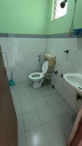 Bathroom Image of 480 Sq.ft 1 BHK Apartment / Flat for rent in Shapoorji Pallonji Houshing Complex, Rajarhat Kolkata for Rs. 12000