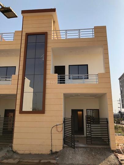 Capital Friends Club Main Image 1