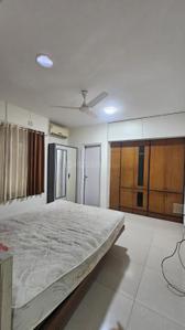 Bedroom Image of 1500 Sq.ft 3 BHK Apartment / Flat for rent in Kothrud Pune for Rs. 48000