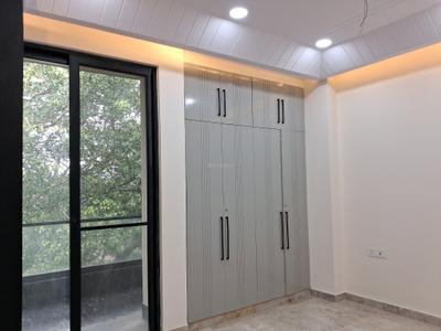 Bedroom Image of 2250 Sq.ft 4 BHK Builder Floor for sale in Paschim Vihar New Delhi for Rs. 42000000