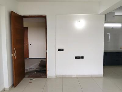 Living Room Image of 1200 Sq.ft 3 BHK Apartment / Flat for rent in Krishna Crystal Heights, Bhadaj Ahmedabad for Rs. 21000