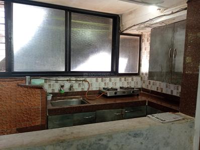 Kitchen Image of 350 Sq.ft 1 BHK Apartment / Flat for rent in Vile Parle West Mumbai for Rs. 35000