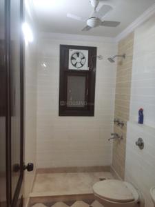 Bathroom Image of 1500 Sq.ft 3 BHK Builder Floor for sale in East Of Kailash New Delhi for Rs. 28000000