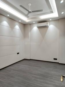 Bedroom Image of 1440 Sq.ft 2 BHK Builder Floor for rent in Chittaranjan Park New Delhi for Rs. 65000