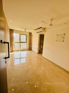 Hall Image of 600 Sq.ft 1 BHK Apartment / Flat for sale in Hiranandani Regent Hill A B C D And E Wing, Powai Mumbai for Rs. 18800000