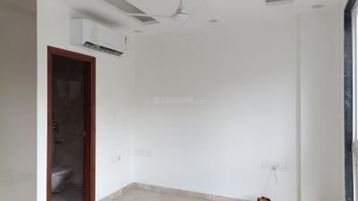 Bedroom Image of 1125 Sq.ft 3 BHK Builder Floor for sale in Swaraj Homes RWA Chittaranjan Park Block P, Chittaranjan Park New Delhi for Rs. 27500000