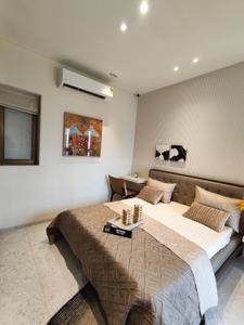 Bedroom Image of 800 Sq.ft 2 BHK Apartment / Flat for sale in Chandak Highscape City, Chembur Mumbai for Rs. 15000000