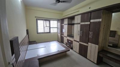 Bedroom Image of 1850 Sq.ft 3 BHK Apartment / Flat for rent in Vaibhav Nagar Indore for Rs. 30000