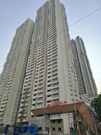 Candeur Crescent Main Image 1