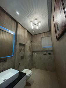 Bathroom Image of 2505 Sq.ft 4 BHK Apartment / Flat for sale in Uptown Skylla, PR7 Airport Road Zirakpur for Rs. 20000000