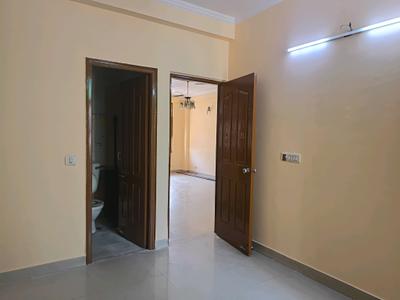 Bedroom Image of 850 Sq.ft 2 BHK Builder Floor for rent in Indirapuram Ghaziabad for Rs. 21500