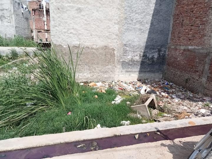 Burari Garhi Main Image 1