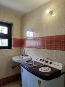 Bedroom One Image of 1200 Sq.ft 2 BHK Builder Floor for rent in Sector 46 Gurgaon for Rs. 50000