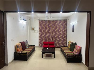 Hall Image of 2000 Sq.ft 3.5 BHK Apartment / Flat for rent in Celibritey Green, Sushant Golf City Lucknow for Rs. 45000