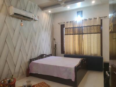 Bedroom Image of 2400 Sq.ft 4 BHK Builder Floor for sale in Sector 21B Faridabad for Rs. 31000000