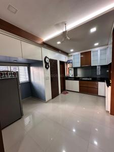 Kitchen Image of 600 Sq.ft 3 BHK Apartment / Flat for rent in V V Akshat Paradise, Sargasan Gandhinagar for Rs. 35000