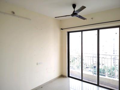 Living Room Image of 700 Sq.ft 1 BHK Apartment / Flat for rent in Raunak Bliss B2, Kasarvadavali Thane for Rs. 20000