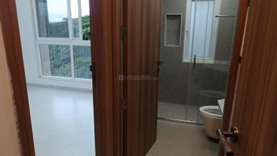 Bathroom Image of 1500 Sq.ft 3 BHK Independent House for rent in Tejraj Panchadri, Erandwane Pune for Rs. 70000