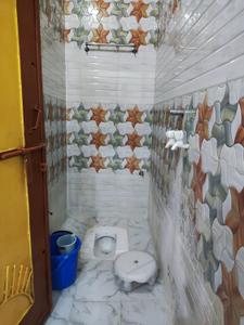 Bathroom Image of 400 Sq.ft 2 BHK Builder Floor for rent in Daiwghat Allahabad for Rs. 6000