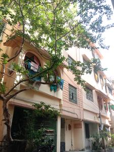 Building Image of 1000 Sq.ft 3 BHK Apartment / Flat for sale in Geetanjali Apartment, Nagerbazar Kolkata for Rs. 3500000