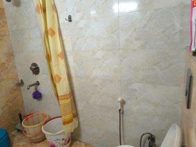 Bathroom Image of 2250 Sq.ft 2 BHK Builder Floor for rent in Sector 31 Faridabad for Rs. 35000