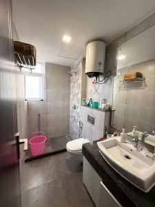 Bathroom Image of 1480 Sq.ft 2.5 BHK Apartment / Flat for sale in Microtek Greenburg, Sector 86 Gurgaon for Rs. 21000000