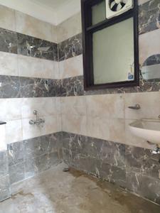 Common Bathroom Image of 1400 Sq.ft 3 BHK Apartment / Flat for sale in Mandi New Delhi for Rs. 6700000