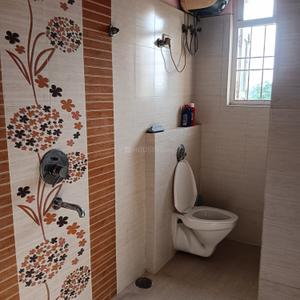Bathroom Image of 1100 Sq.ft 2 BHK Apartment / Flat for rent in Bailey Road Patna for Rs. 20000
