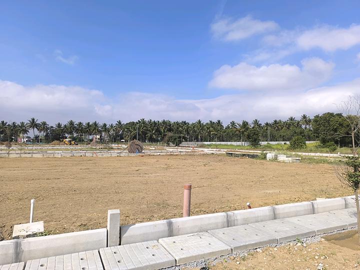 VR mega township Main Image 1