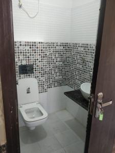 Bathroom Image of 400 Sq.ft 1 RK Apartment / Flat for rent in Malviya Nagar Jaipur for Rs. 15000