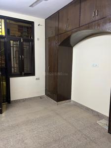 Bedroom Image of 980 Sq.ft 2 BHK Independent House for rent in Vikaspuri New Delhi for Rs. 17000