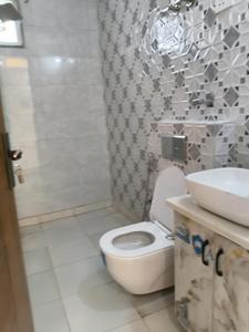 Common Bathroom Image of 4680 Sq.ft 4 BHK Builder Floor for sale in Palam Vihar Gurgaon for Rs. 52000000