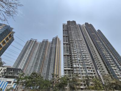 Image of 585 Sq.ft 2 BHK Apartment / Flat for sale in Atmosphere O2 Tower G, Mulund West, Mumbai for Rs. 17800000