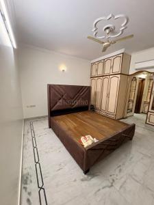 Bedroom Image of 2250 Sq.ft 3 BHK Builder Floor for rent in Block B Gujranwala Town RWA, Gujranwala Town New Delhi for Rs. 70000