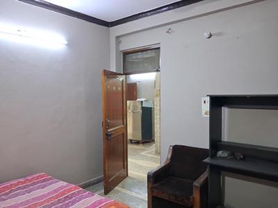Bedroom Image of 1800 Sq.ft 3 BHK Builder Floor for rent in Sector 23 Noida for Rs. 35000