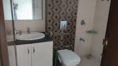 Image of 1830 Sq.ft 3 BHK Apartment / Flat for rent in JP Iscon Habitat, Gotri, Vadodara for Rs. 25000