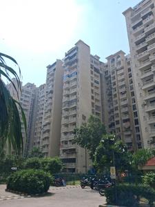 Building Image of 1035 Sq.ft 2 BHK Apartment / Flat for rent in Amrapali Silicon City, Sector 76 Noida for Rs. 35000
