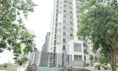 Image of 2100 Sq.ft 4 BHK Apartment / Flat for sale in Sikka Karnam Greens, Sector 143B, Noida for Rs. 30000000