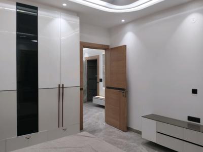 Bedroom Image of 1800 Sq.ft 3 BHK Builder Floor for sale in Vikaspuri New Delhi for Rs. 36000000