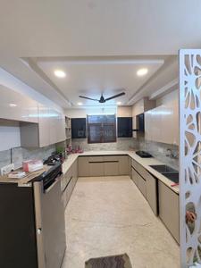 Kitchen Image of 2000 Sq.ft 3 BHK Builder Floor for rent in Anand Vihar New Delhi for Rs. 55000