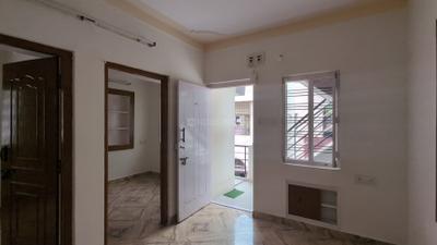 Living Room Image of 600 Sq.ft 2 BHK Builder Floor for rent in Koramangala Bengaluru for Rs. 20000