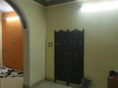 Living Room Image of 1200 Sq.ft 3 BHK Builder Floor for rent in Paschim Vihar New Delhi for Rs. 38000